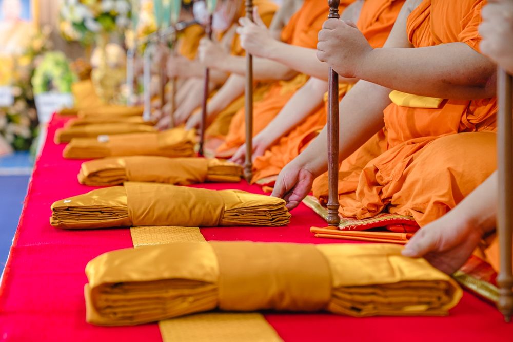 ทำบุญวันเกิดถวายอะไรดี ต้องเตรียมอะไรบ้าง